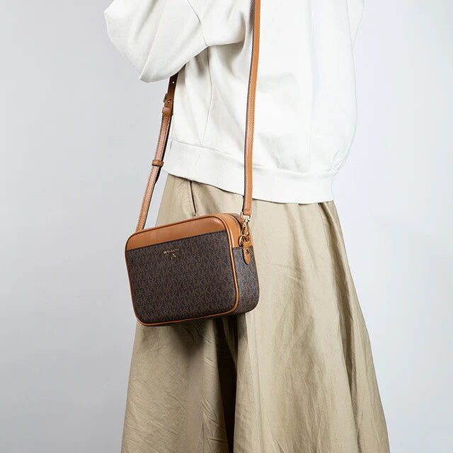 Michael Kors Women's Shoulder Bag in brown