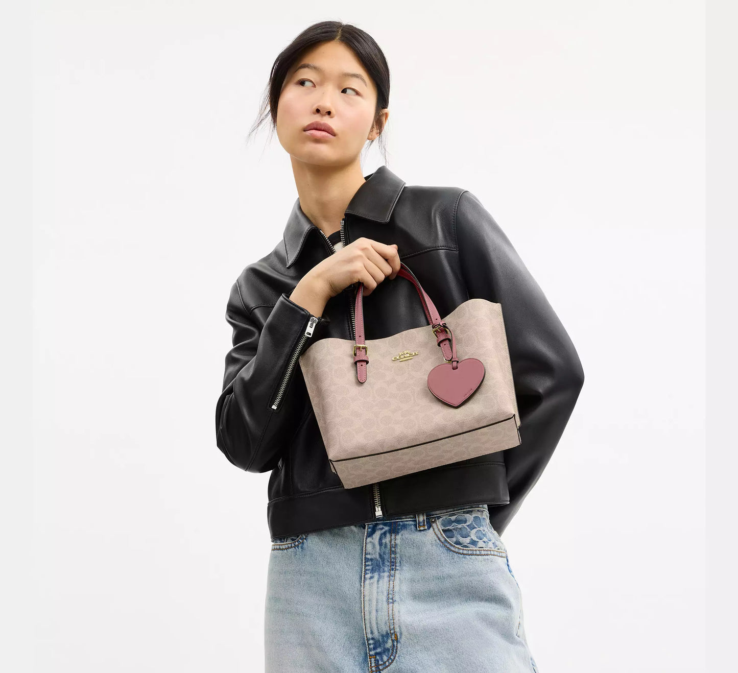 Coach Mollie Tote Bag 25 In Signature Canvas With Heart Charm