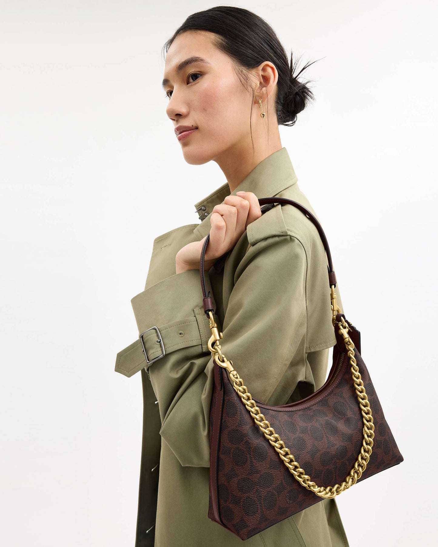 Coach Juliet Shoulder Bag 25 In Signature Canvas