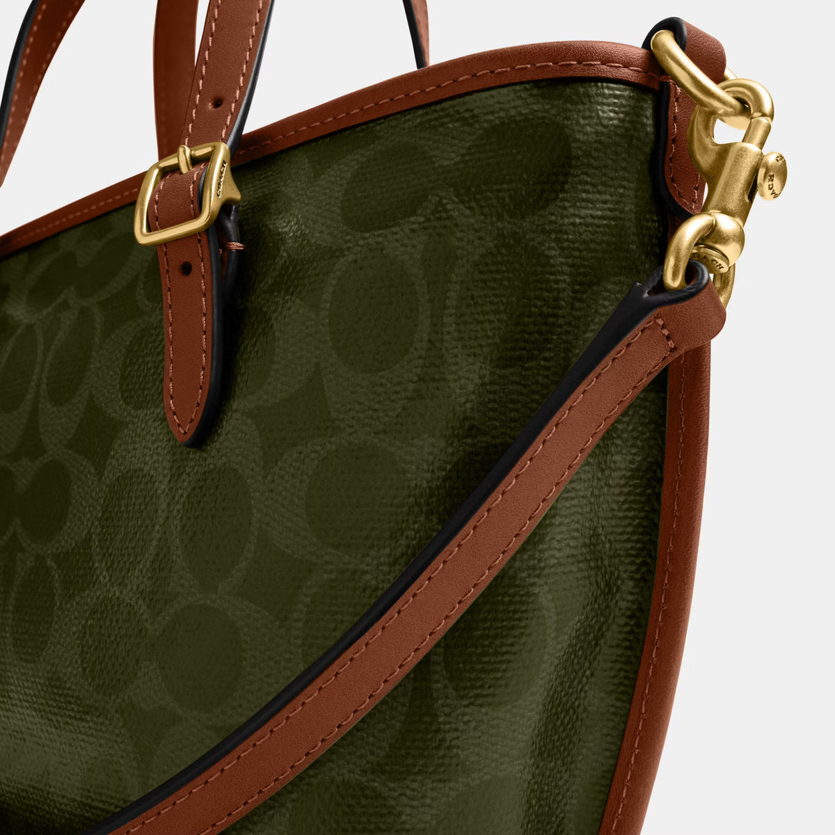 Coach TAXI TOTE BAG 21 IN SIGNATURE CANVAS