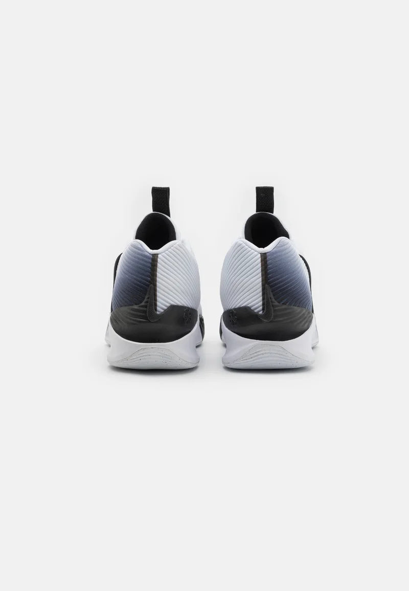 Nike Performance GT JUMP ACADEMY - Basketball shoes