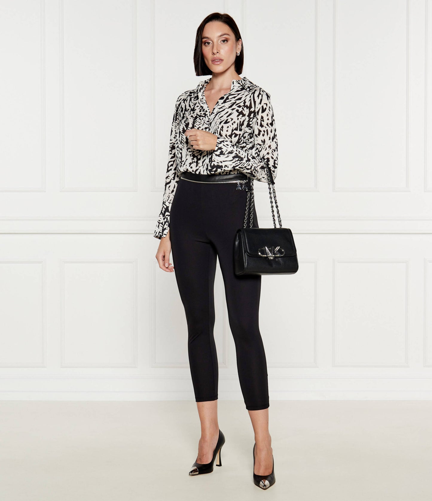 Michael Kors Medium Parker leather messenger bag