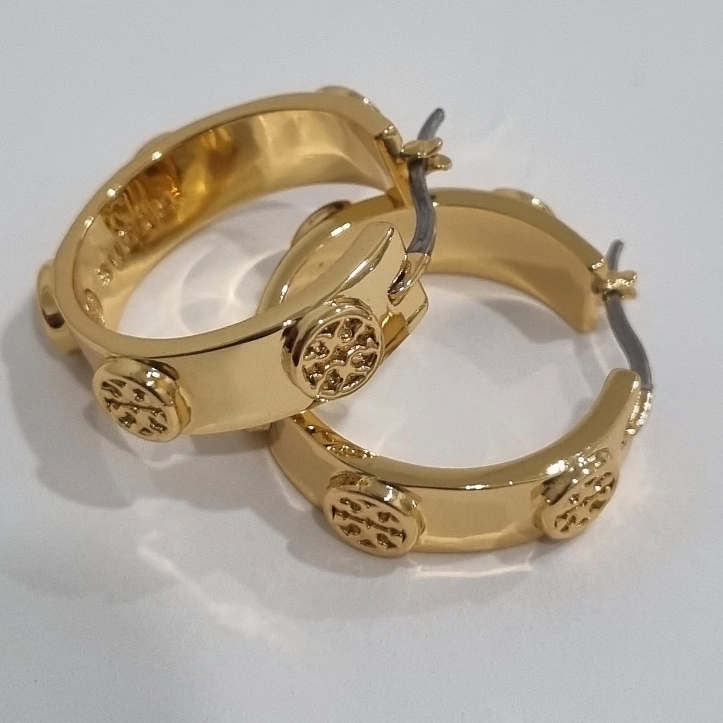Tory Burch Miller hoop earrings in gold-plated metal