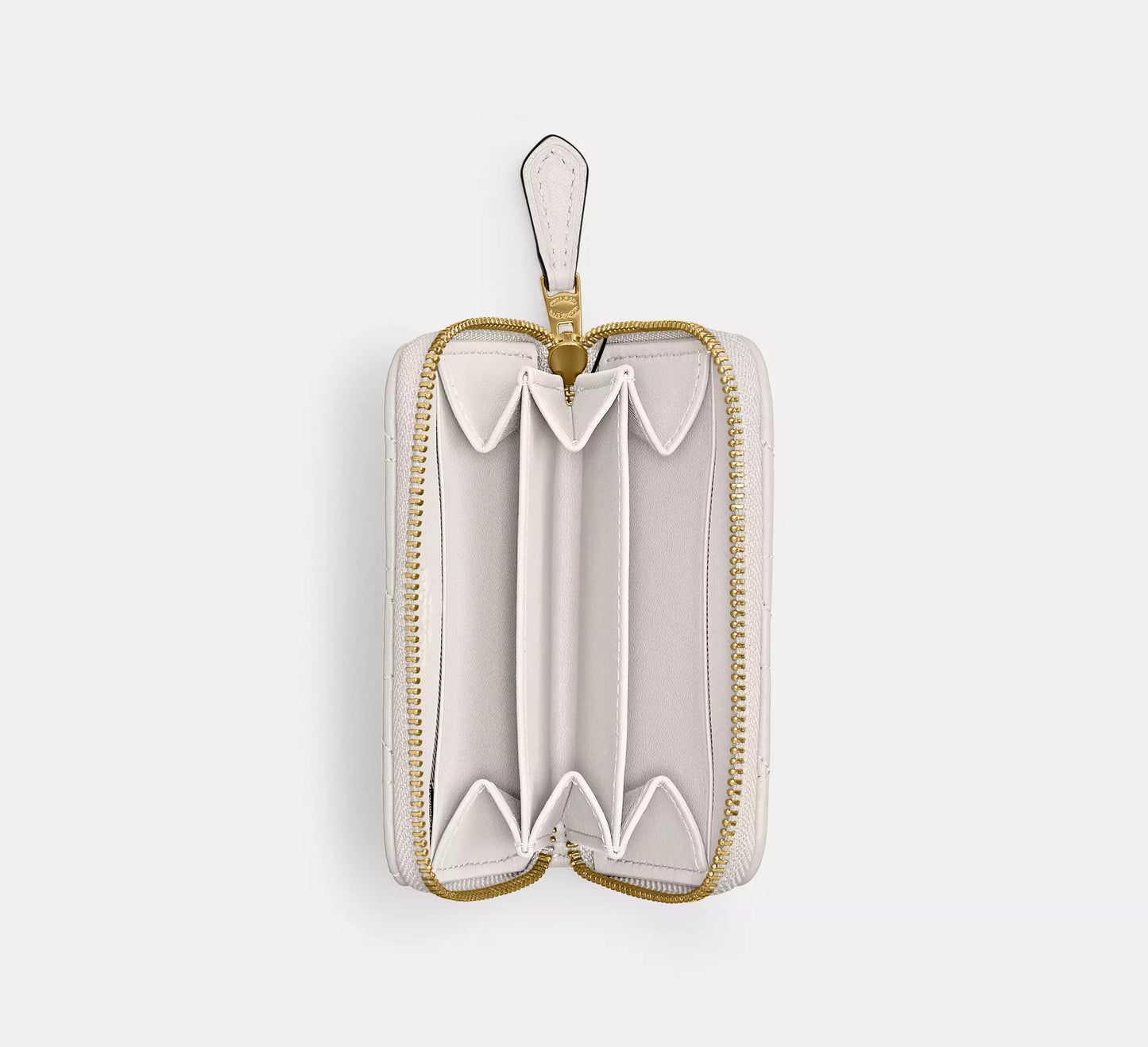 Coach Essential Small Zip Around Card Case With Pillow Quilting