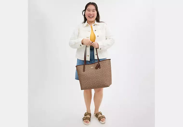 City Tote Bag In Signature Canvas