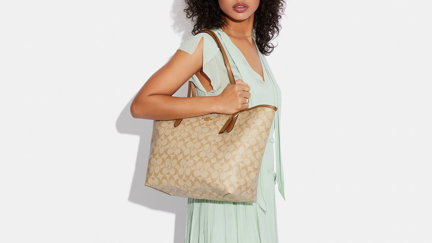 Coach City Tote In Signature Canvas